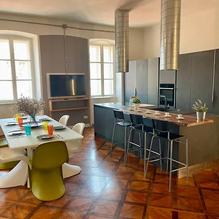Appartement Piazza Della Valle Locazione Turistica Trieste
