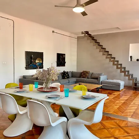 Appartement Piazza Della Valle Locazione Turistica Trieste