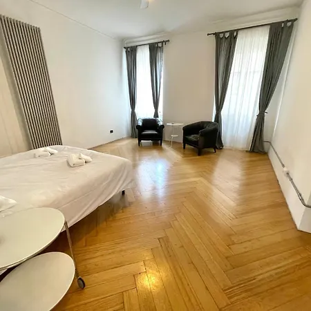 Piazza Della Valle Locazione Turistica * Trieste