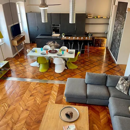 Apartment Piazza Della Valle Locazione Turistica